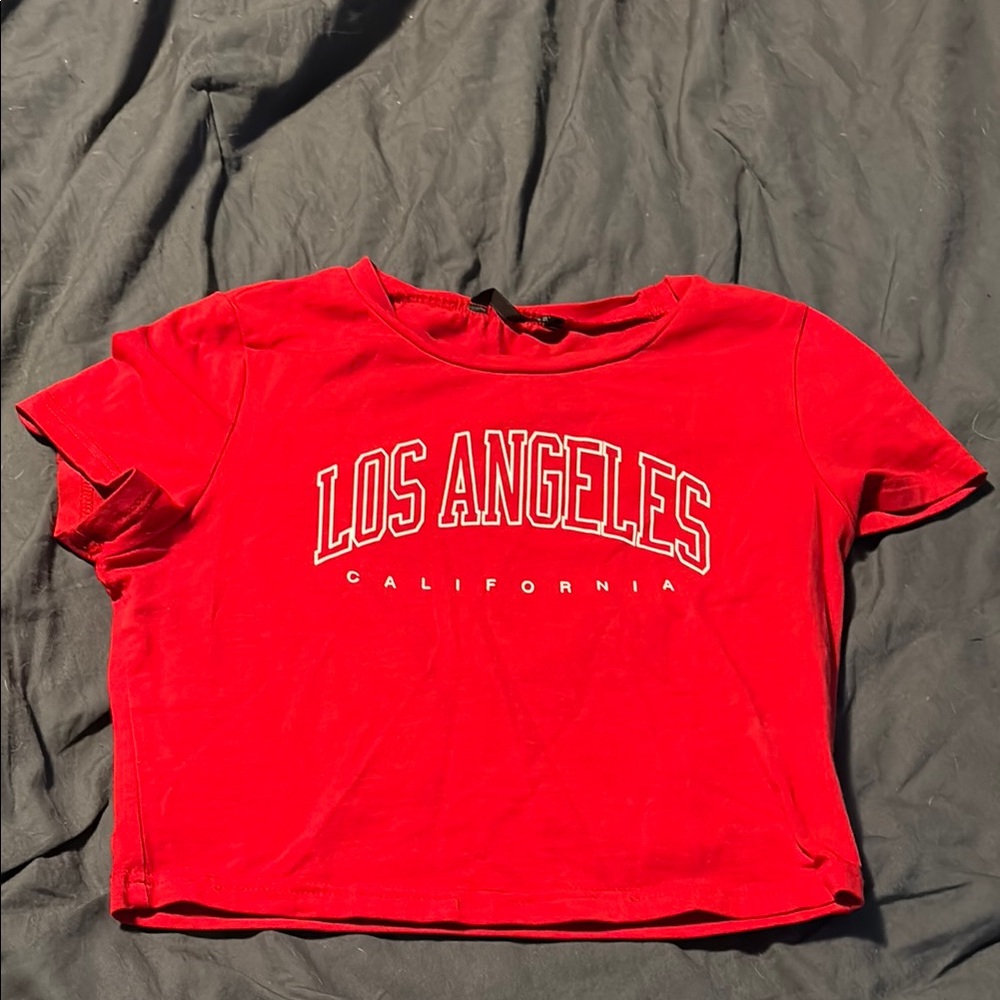 SHEIN Red Graphic Crop Tee Short Sleeve